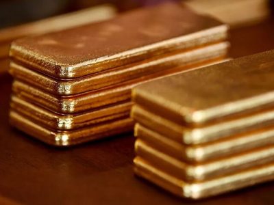 قیمت طلا امروز در بازار جهانی کاهش یافت؛ چشم‌انداز صعود تا ۵۰۰۰ دلار