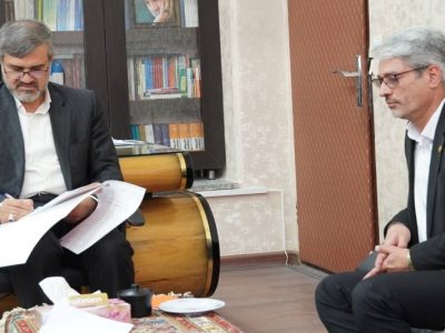 نشست مشترک دادستان کرمان و دبیر کمیسیون هماهنگی بانک‌ها با محوریت کاهش ریسک‌های حقوقی و حمایت از تولید